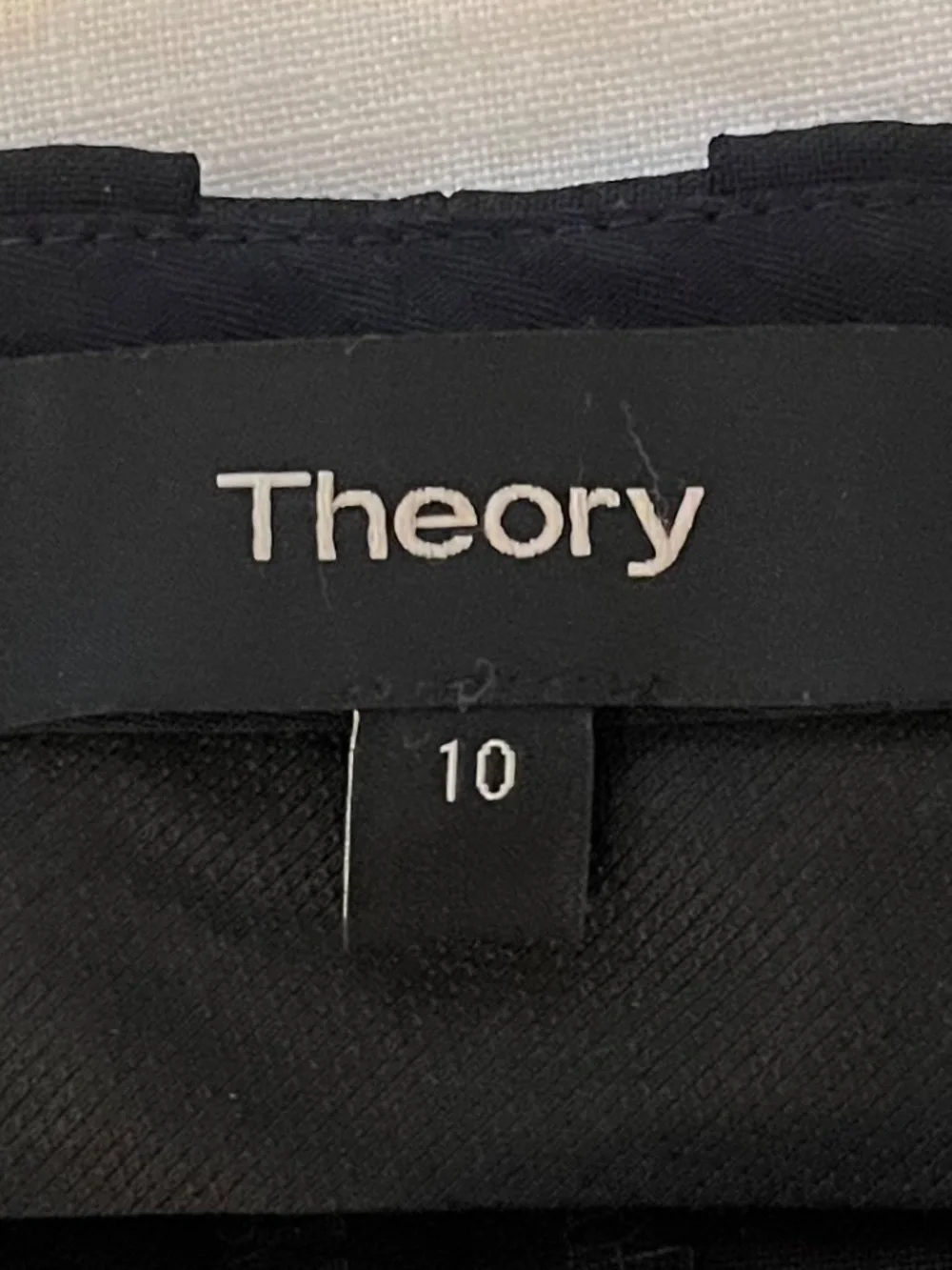 Theory Demitria suit pant - Good Wool size 10 - Picture 6 of 6